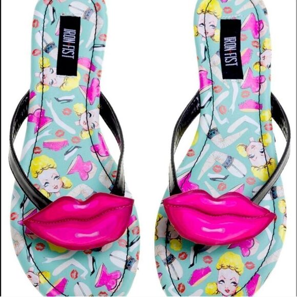 NIB Iron Fist Doll Parts Flip Flops - Picture 6 of 6